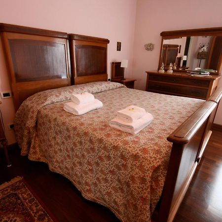 مانتوفا Corte Posta B&B - Parcheggio E Bagno In Camera الغرفة الصورة