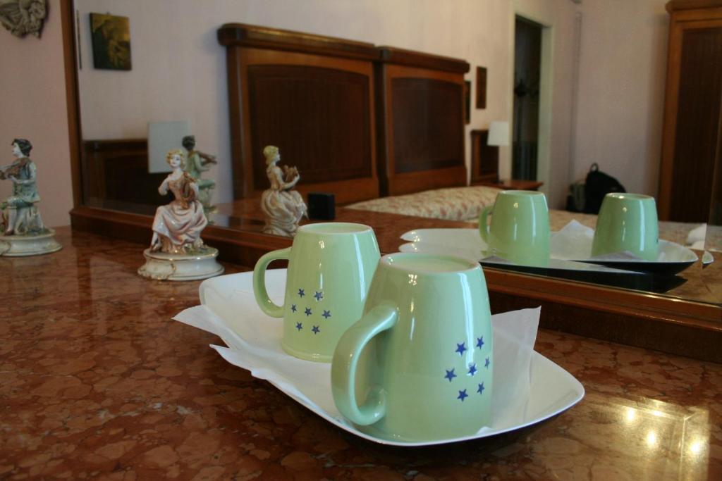 مانتوفا Corte Posta B&B - Parcheggio E Bagno In Camera الغرفة الصورة